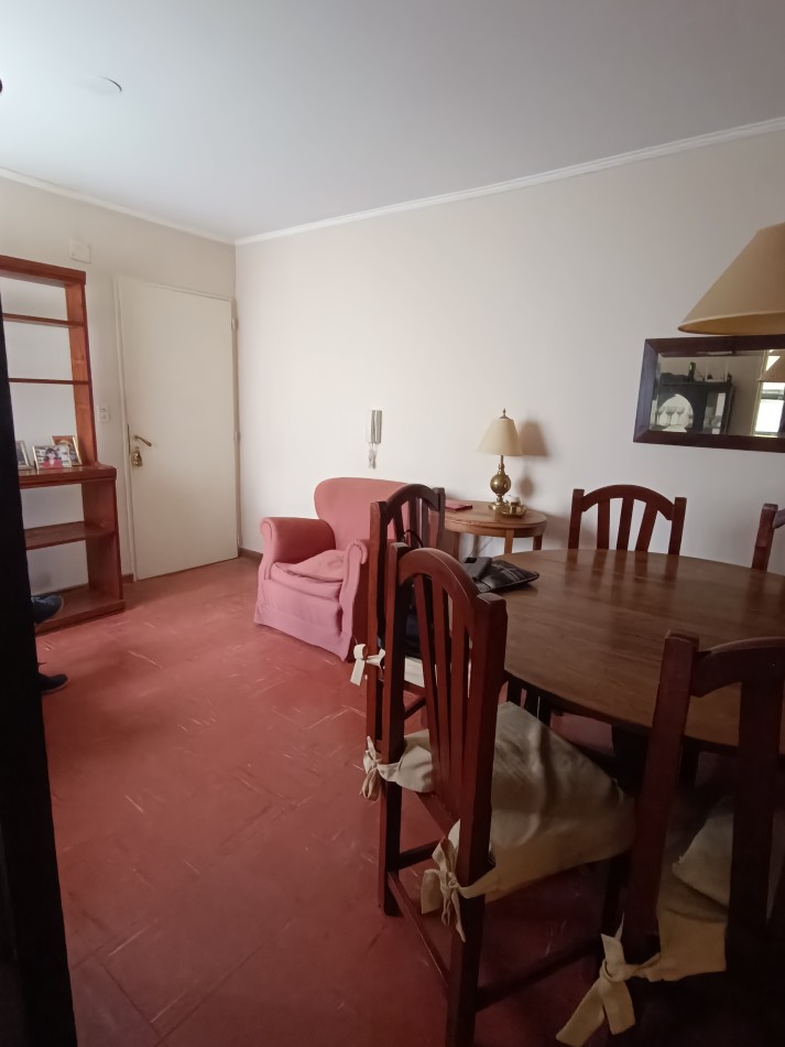 Departamento de tres habitaciones y dos baños