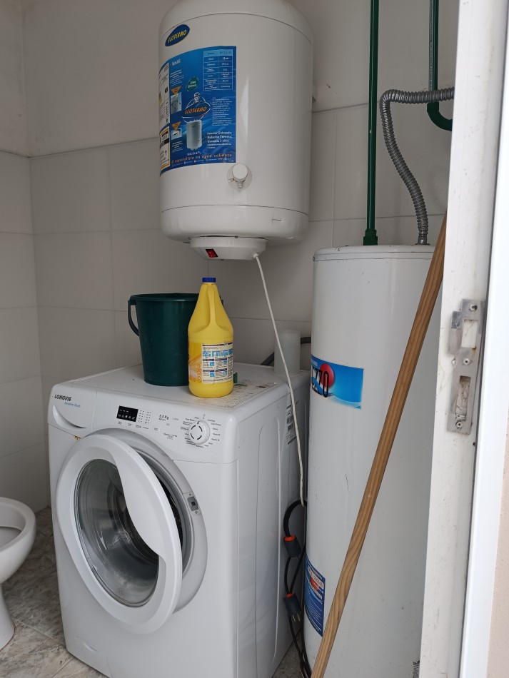 Hermosa casa de 3 dormitorios en Claromeco.