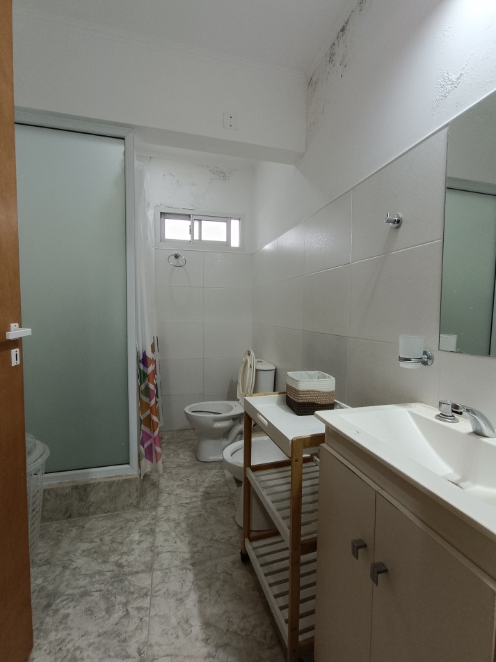 Hermosa casa de 3 dormitorios en Claromeco.