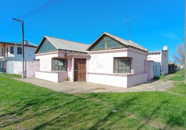 Galpon con oficina y patio